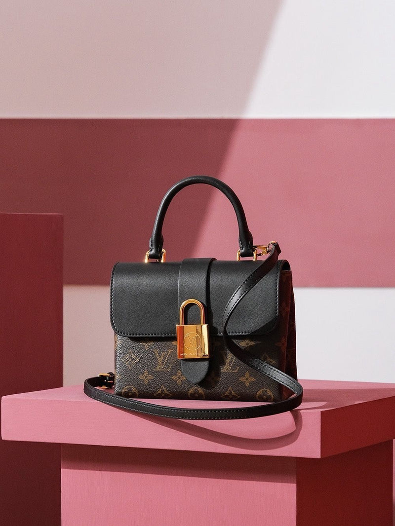 Borsa LV