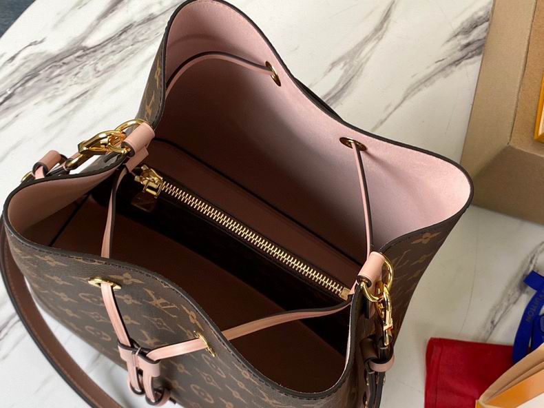 Borsa LV