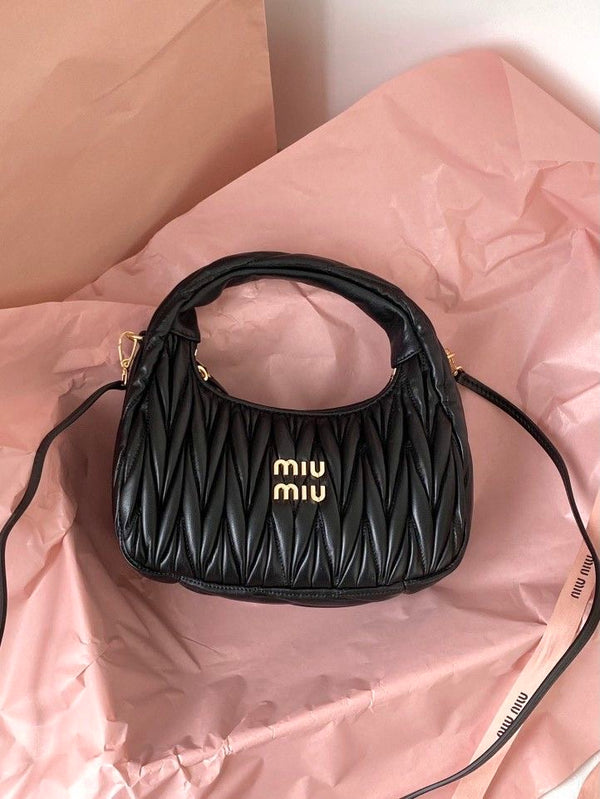 Borsa M