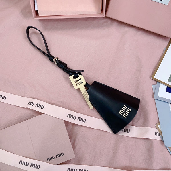 Charm miu