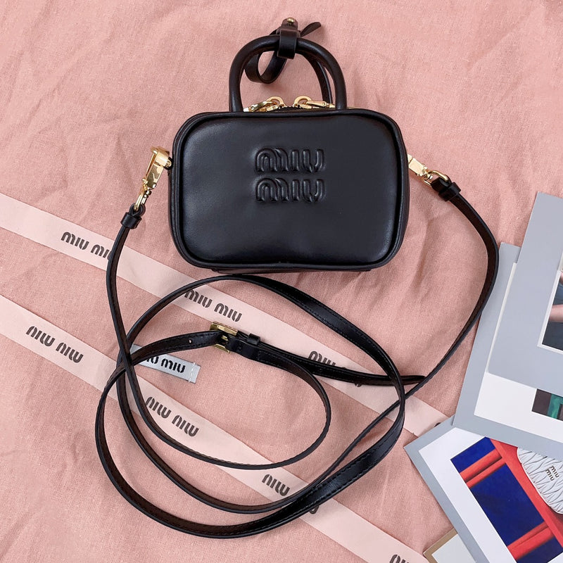 Charm borsa miu