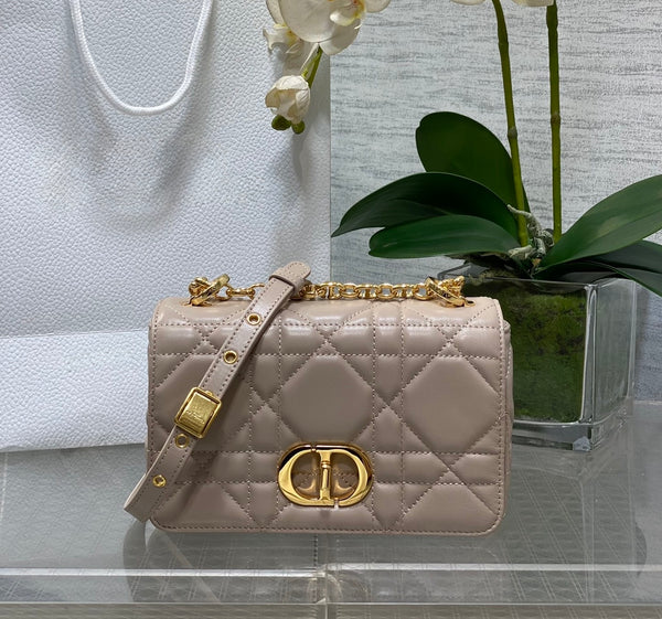 Borsa D