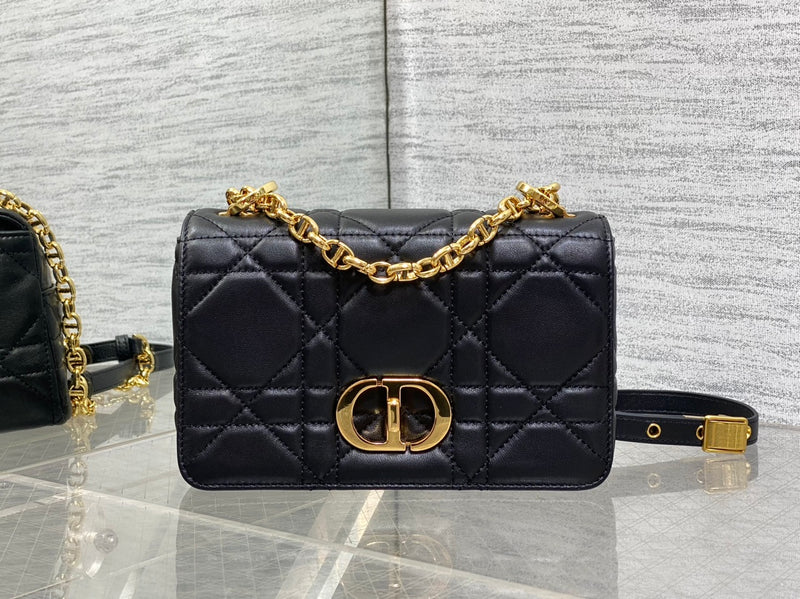 Borsa D