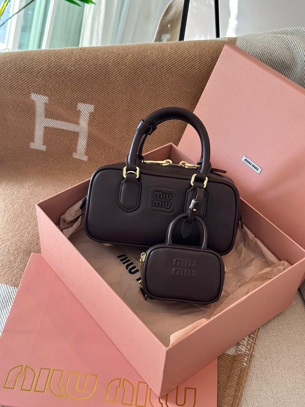 Borsa m