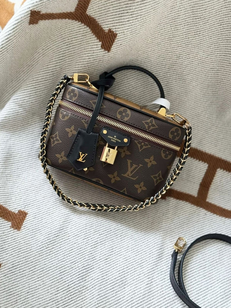 Borsa LV