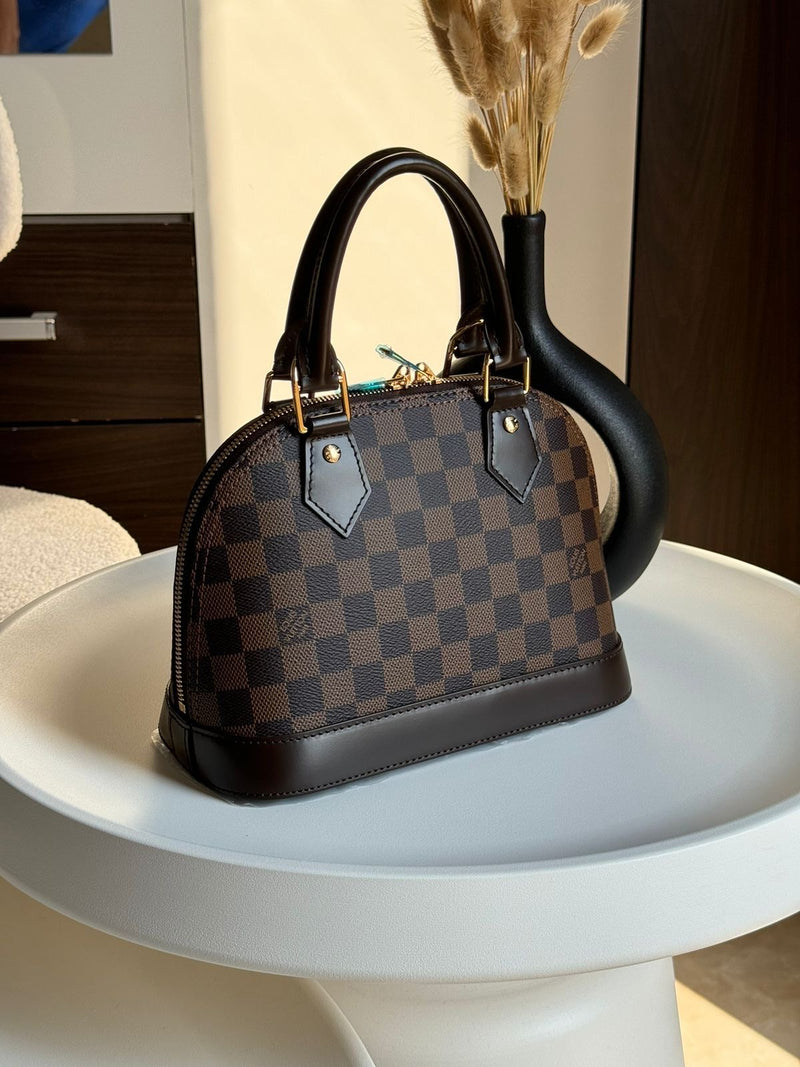 Borsa LV