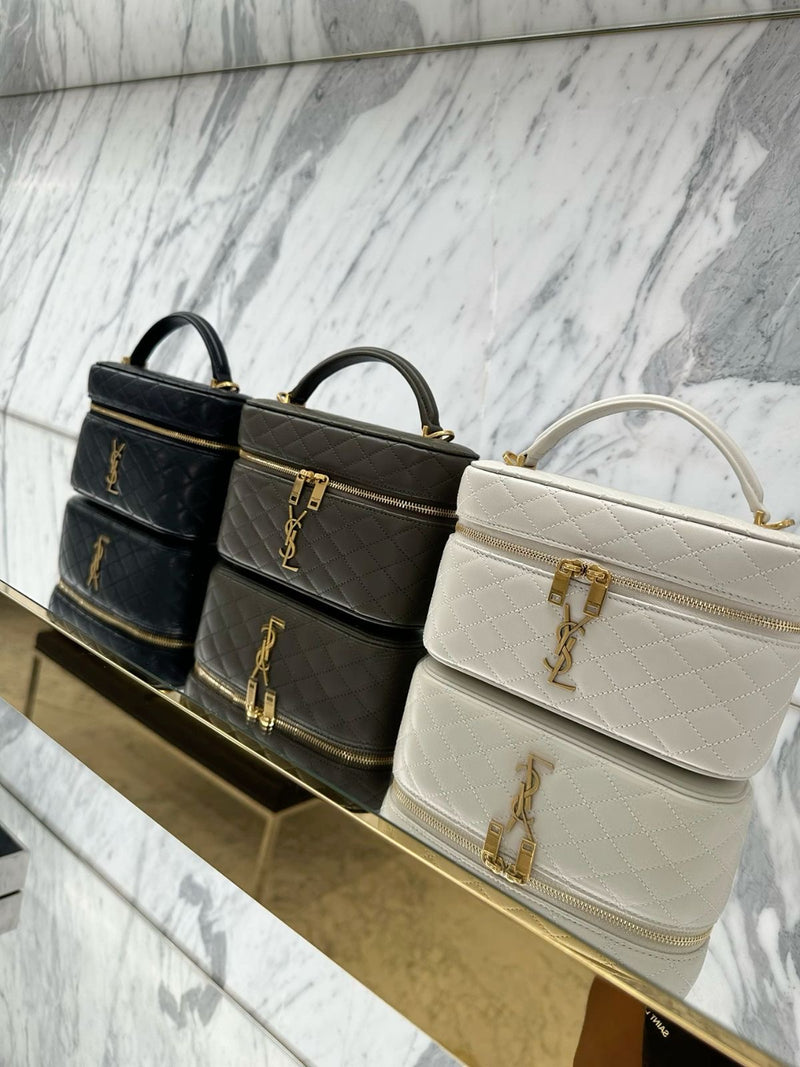 Borsa YS