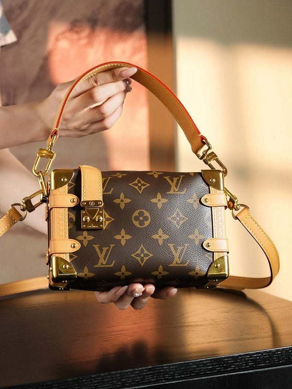 Borsa LV