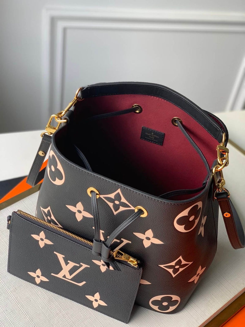 Borsa LV