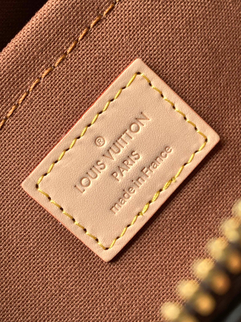 Borsa LV