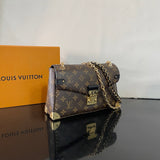 Borsa LV