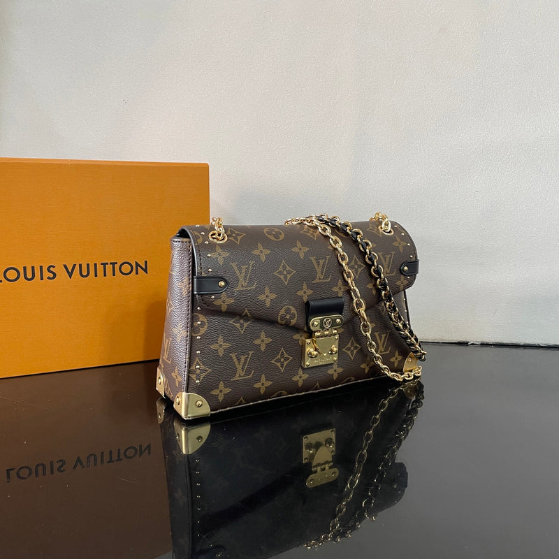 Borsa LV