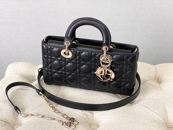 Borsa D